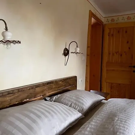 Traditional Slovenian House Apartamento Vransko